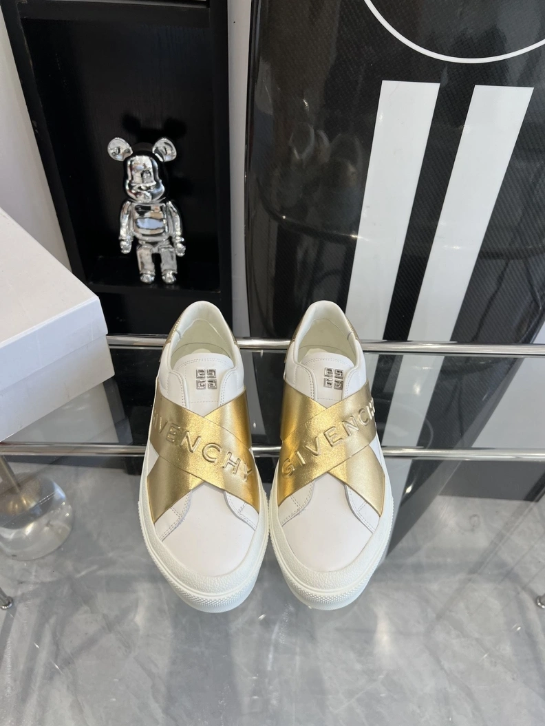 Timeless Gxvxnchy Sneakers 151747