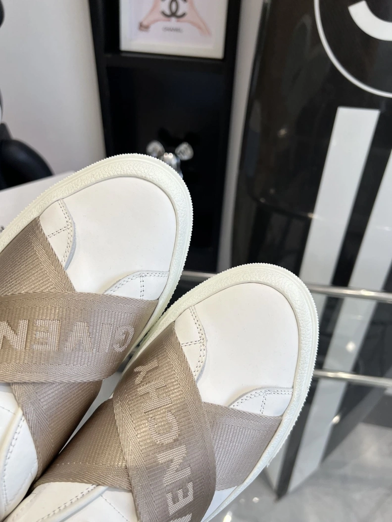 Fashionable Gxvxnchy Sneakers 151752
