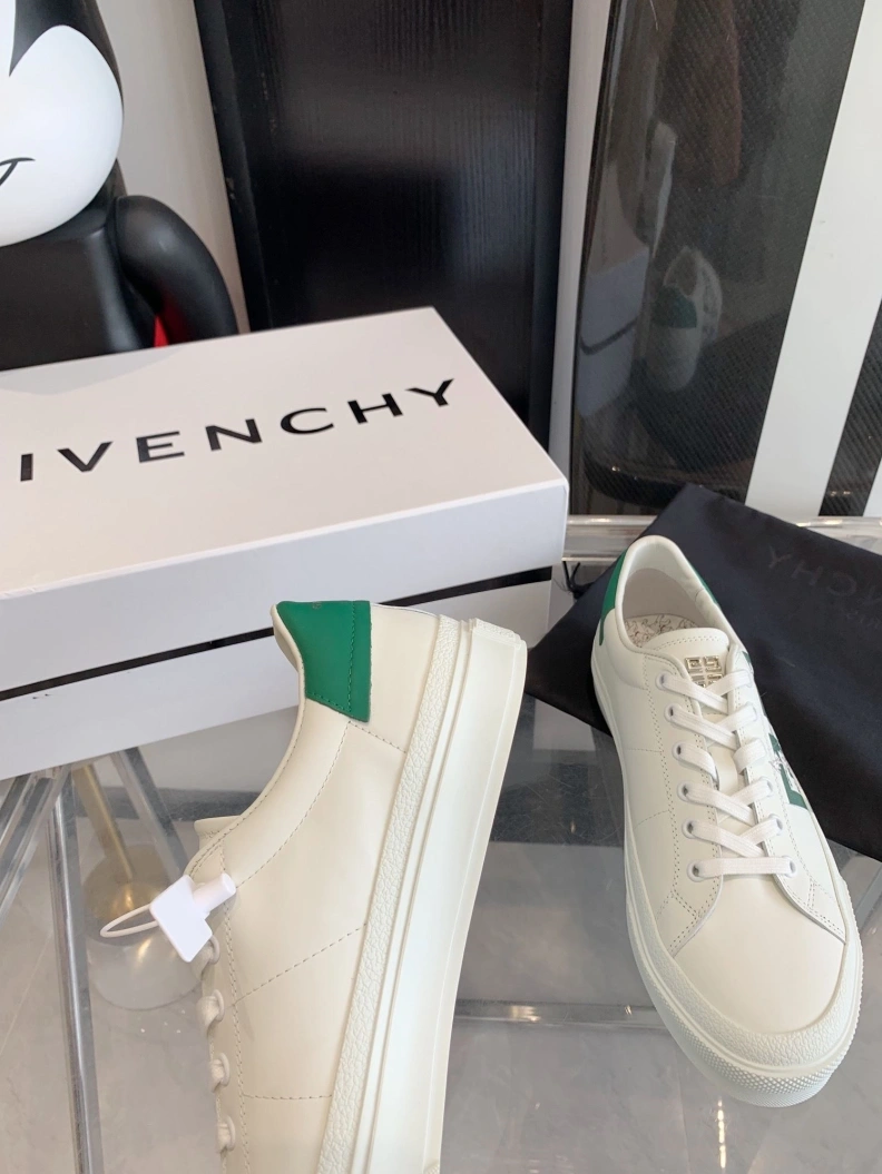 Gxvxnchy Sneakers SportInspired 151760