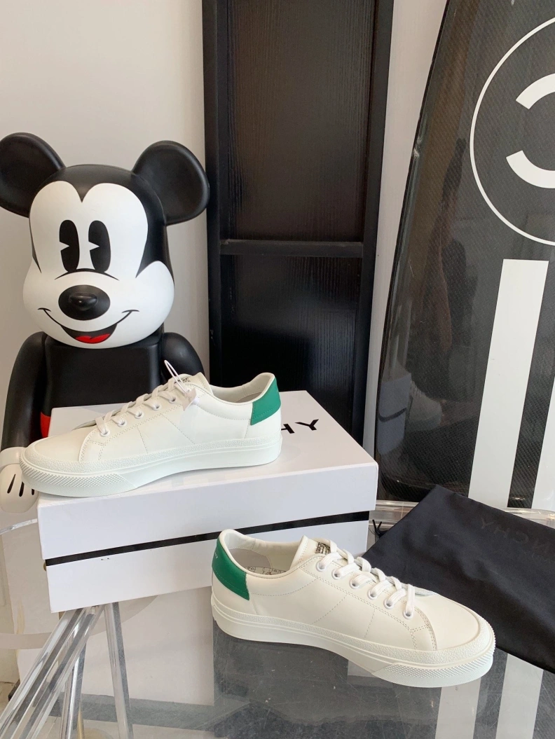 Gxvxnchy Sneakers SportInspired 151760