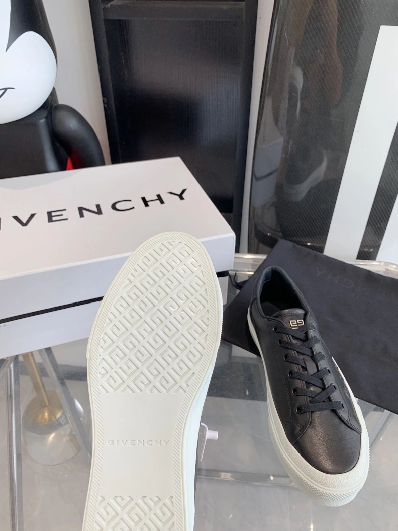 Gxvxnchy Sneakers Durable 151750