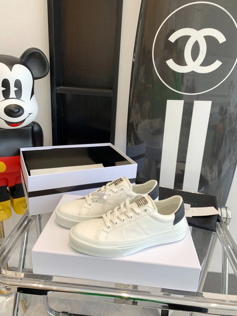 Gxvxnchy Sneakers StreetReady 151740