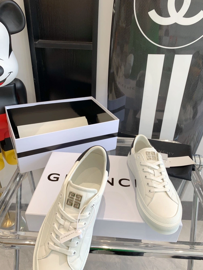 Gxvxnchy Sneakers StreetReady 151740
