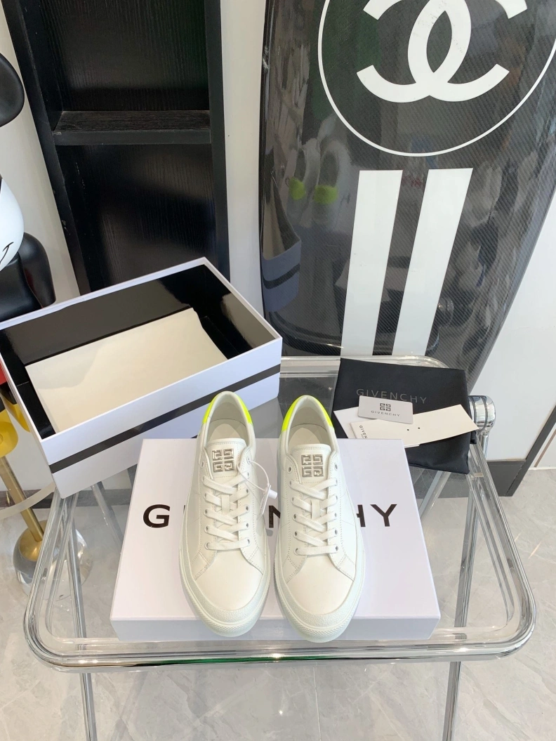 Durable Gxvxnchy Sneakers 151737