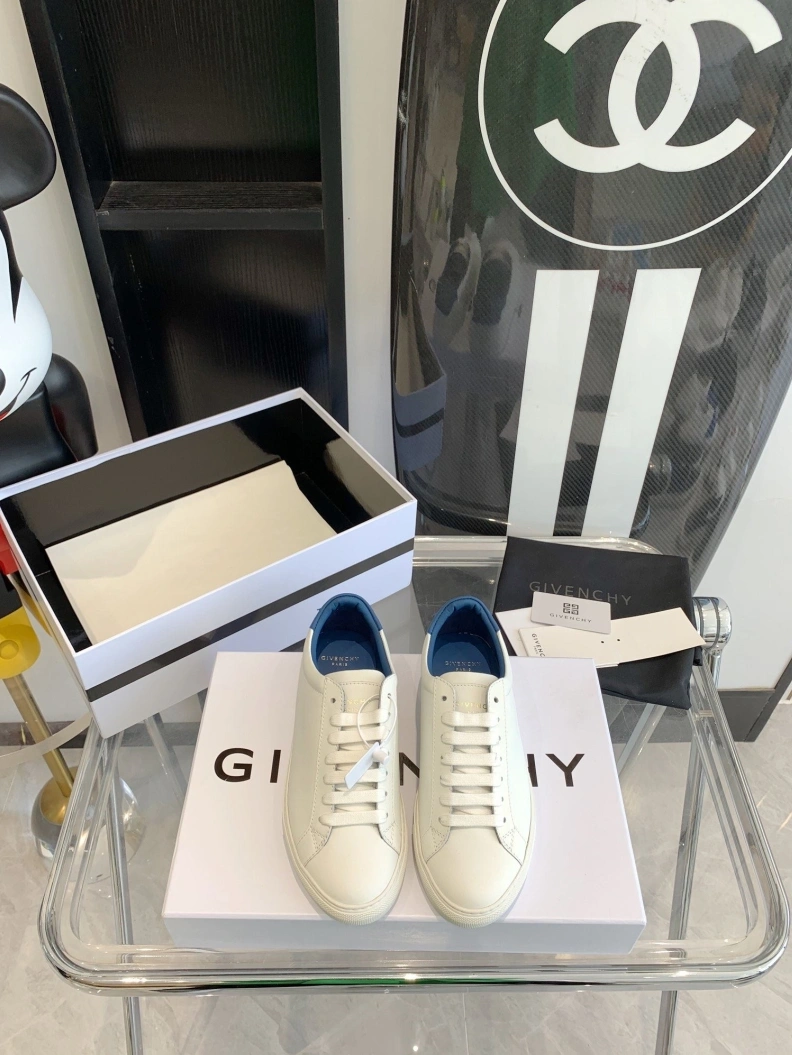 Gxvxnchy Sneakers TopPick 151733