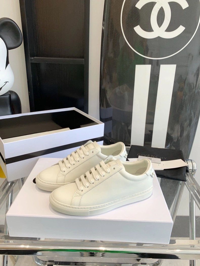 Gxvxnchy Sneakers Durable 151728