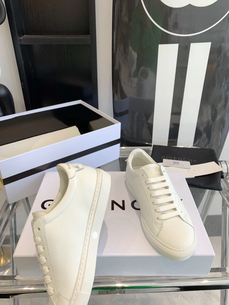 Gxvxnchy Sneakers Durable 151728