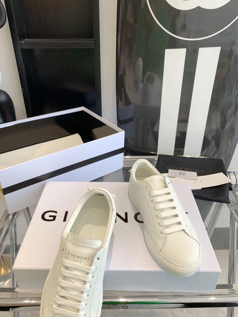 Gxvxnchy Sneakers Durable 151728