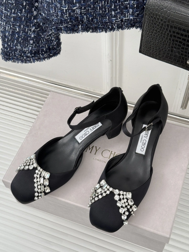 Unique Chxnxl Sandals 117861