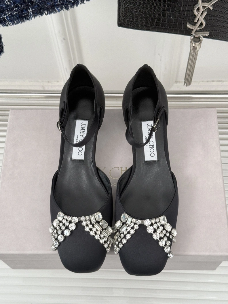 Unique Chxnxl Sandals 117861