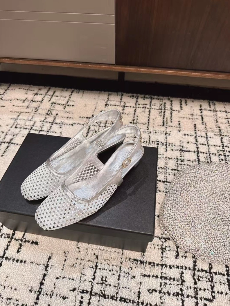 Stylish Chxnxl Sandals 117851