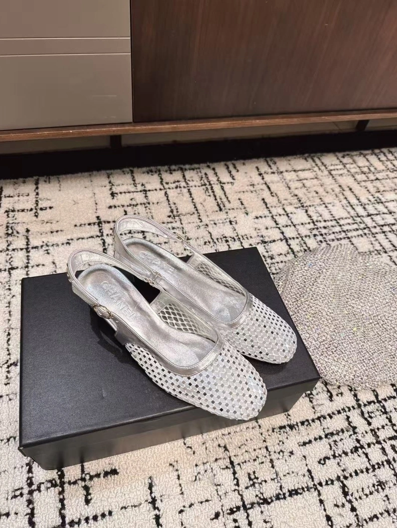 Stylish Chxnxl Sandals 117851