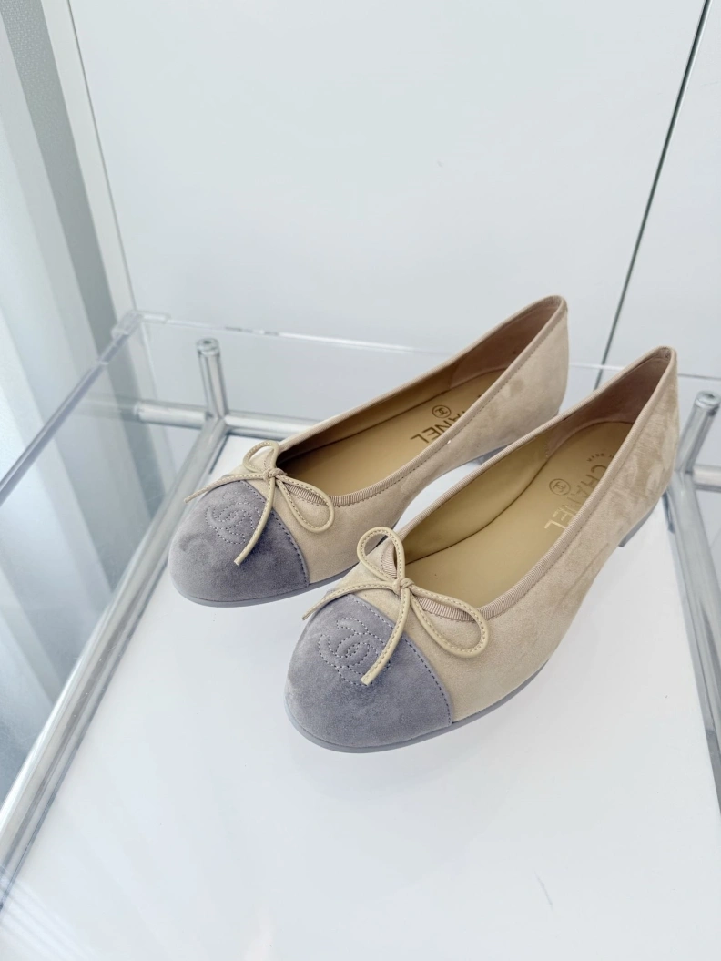 Bright Chxnxl Flat Shoes 117906