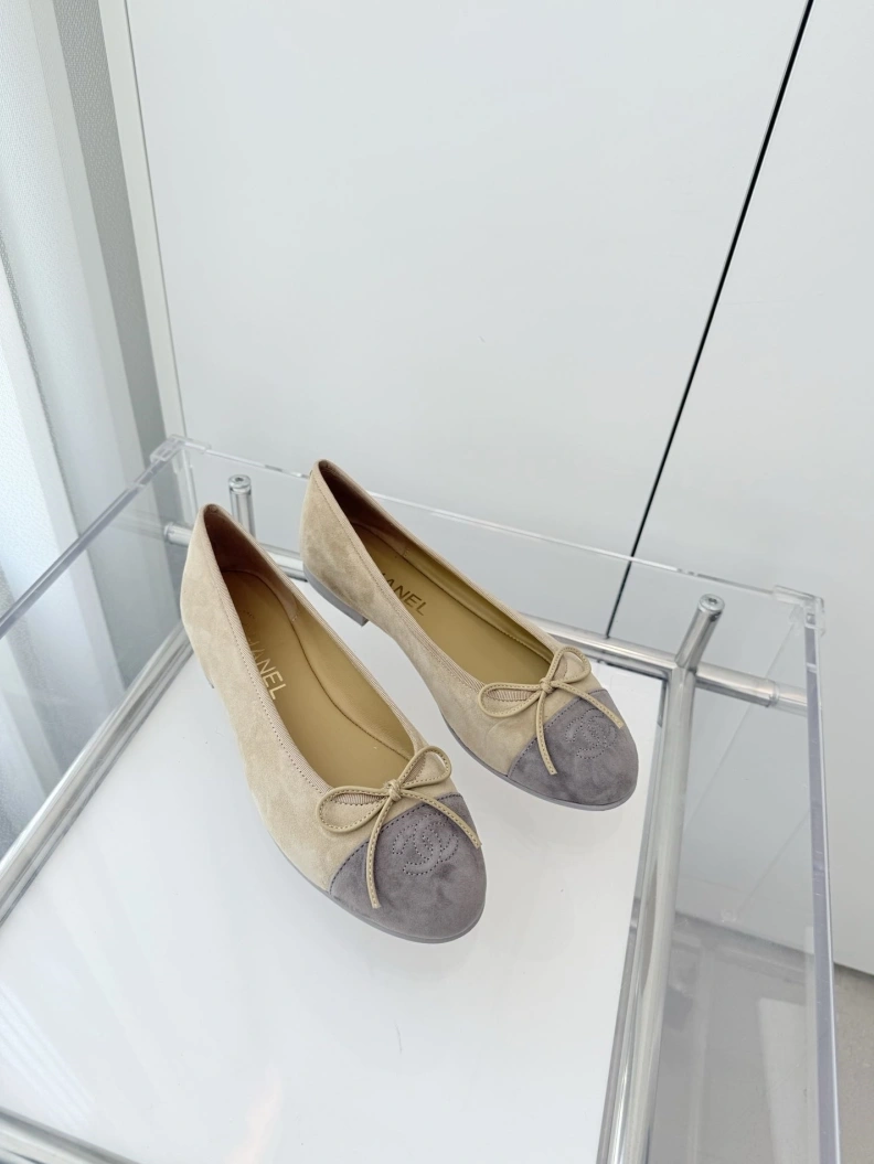 Bright Chxnxl Flat Shoes 117906