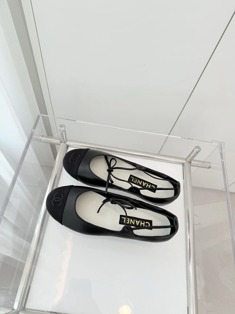 Unique Chxnxl Flat Shoes 117902