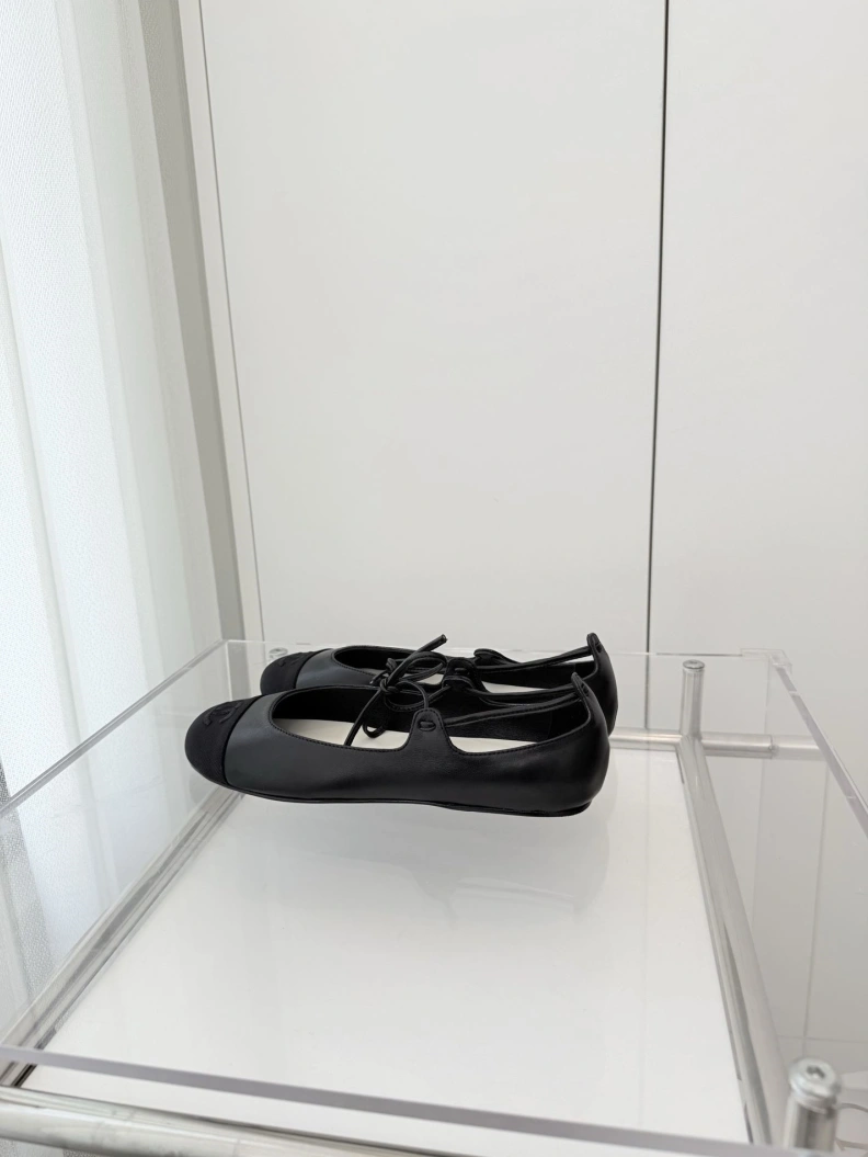 Unique Chxnxl Flat Shoes 117902