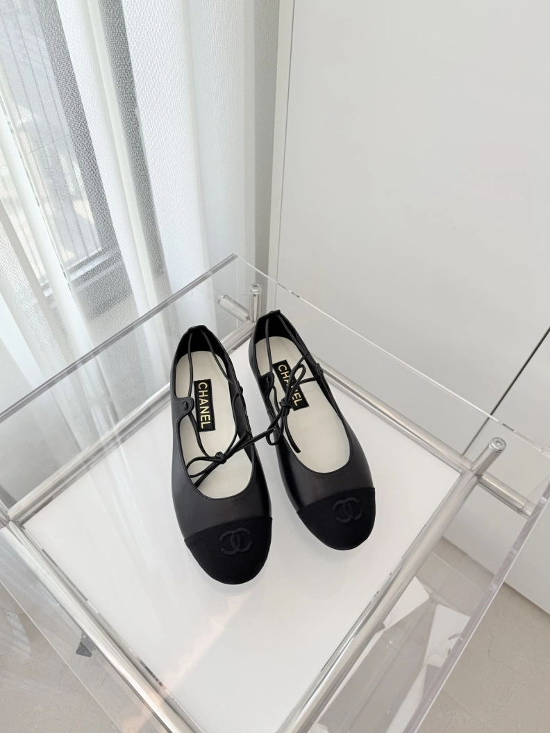 Unique Chxnxl Flat Shoes 117902