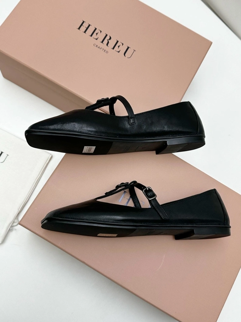 Othxr flat shoes Practical 209728