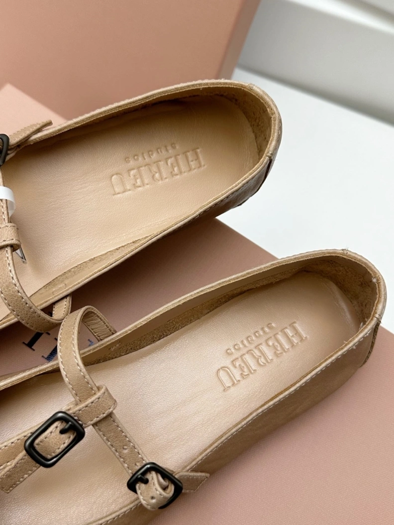 Trendy Othxr flat shoes 209732