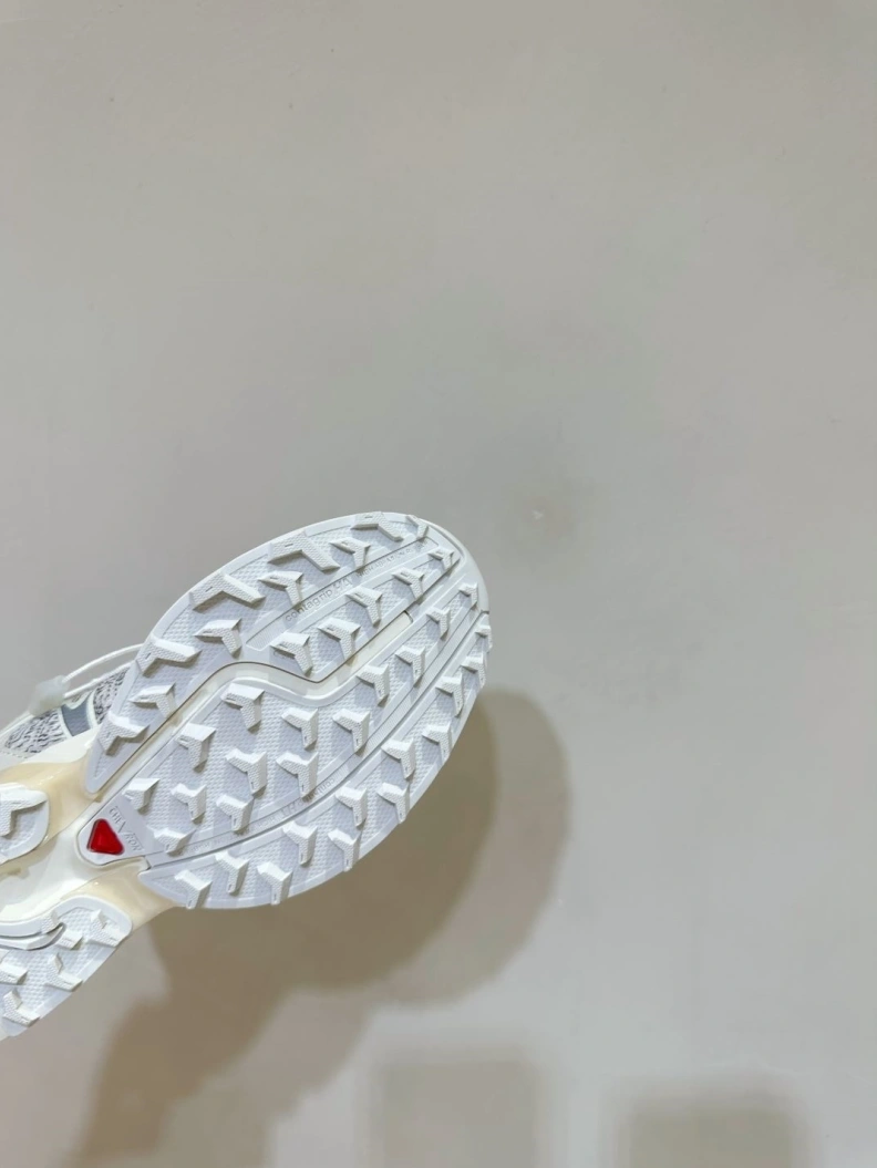 Vibrant Othxr Sneakers 208911