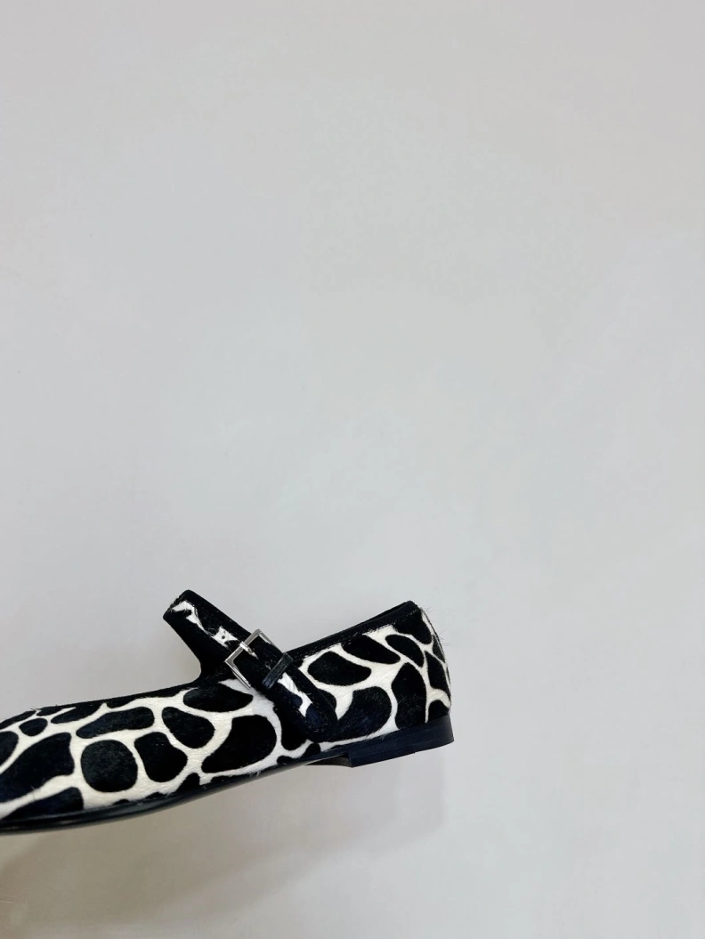 Sleek Othxr flat shoes 209722