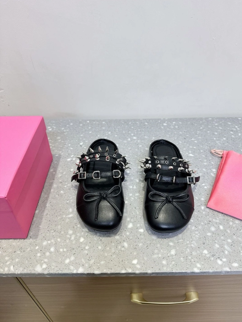 Cozy Othxr Slippers 209557