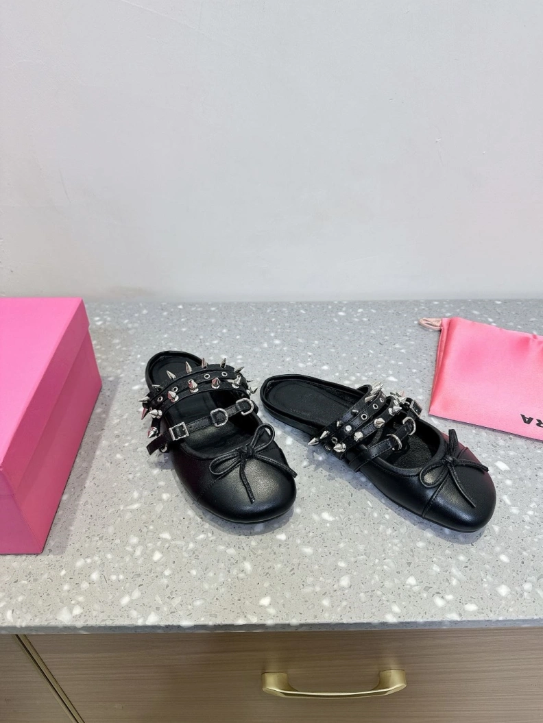 Cozy Othxr Slippers 209557