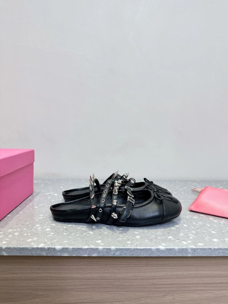 Cozy Othxr Slippers 209557