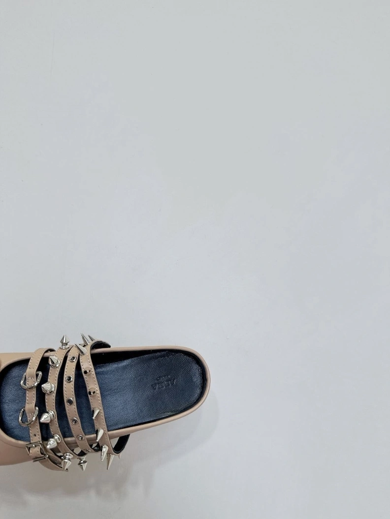 Modern Othxr Slippers 209572