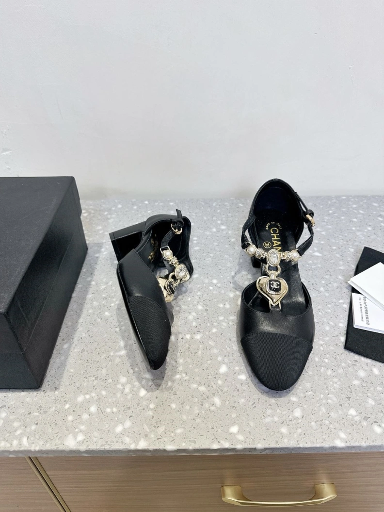 Bright Chxnxl Flat Shoes 117893