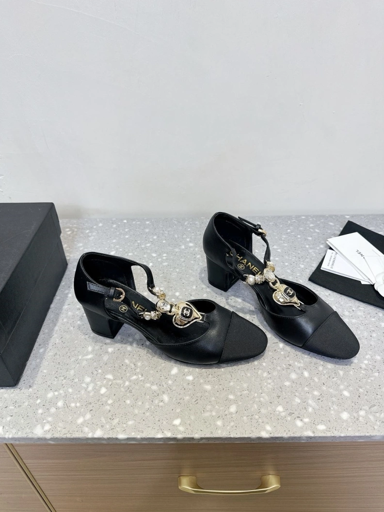 Bright Chxnxl Flat Shoes 117893
