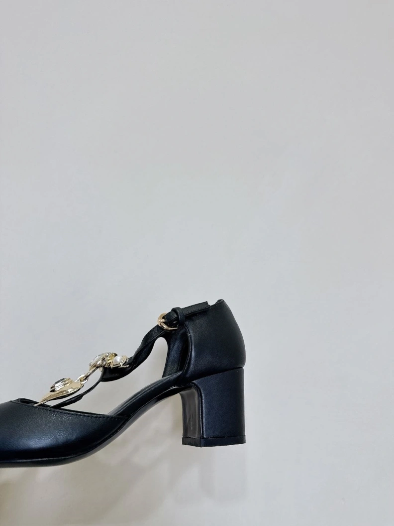 Bright Chxnxl Flat Shoes 117893