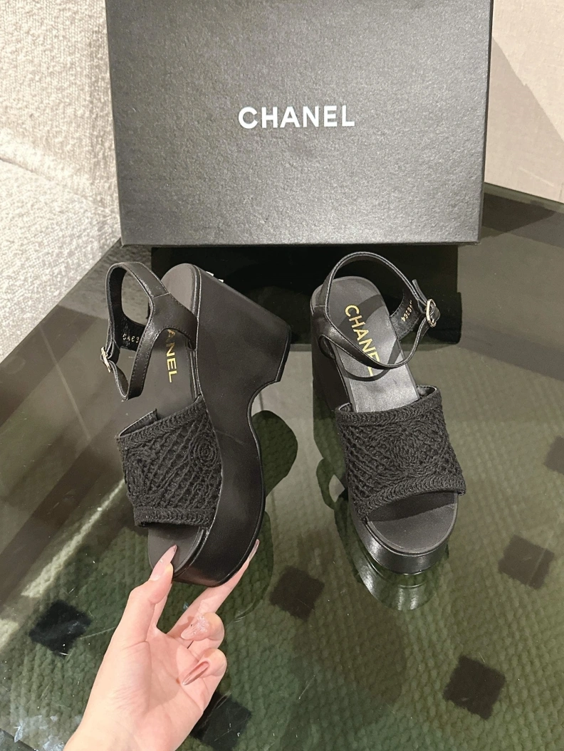 Stylish Chxnxl Sandals 117856