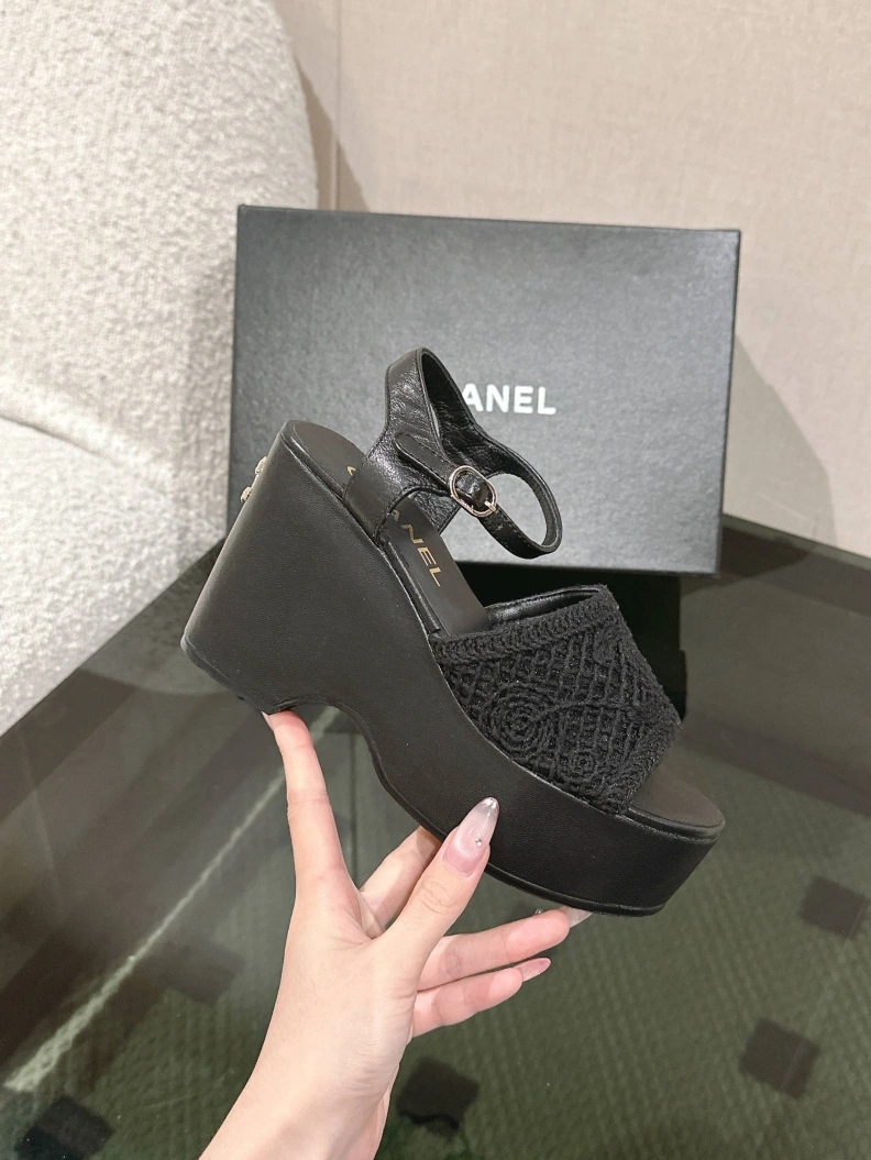 Stylish Chxnxl Sandals 117856