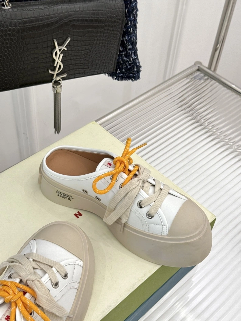 Durable Othxr Slippers 209561