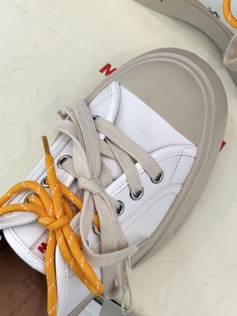 Durable Othxr Slippers 209561