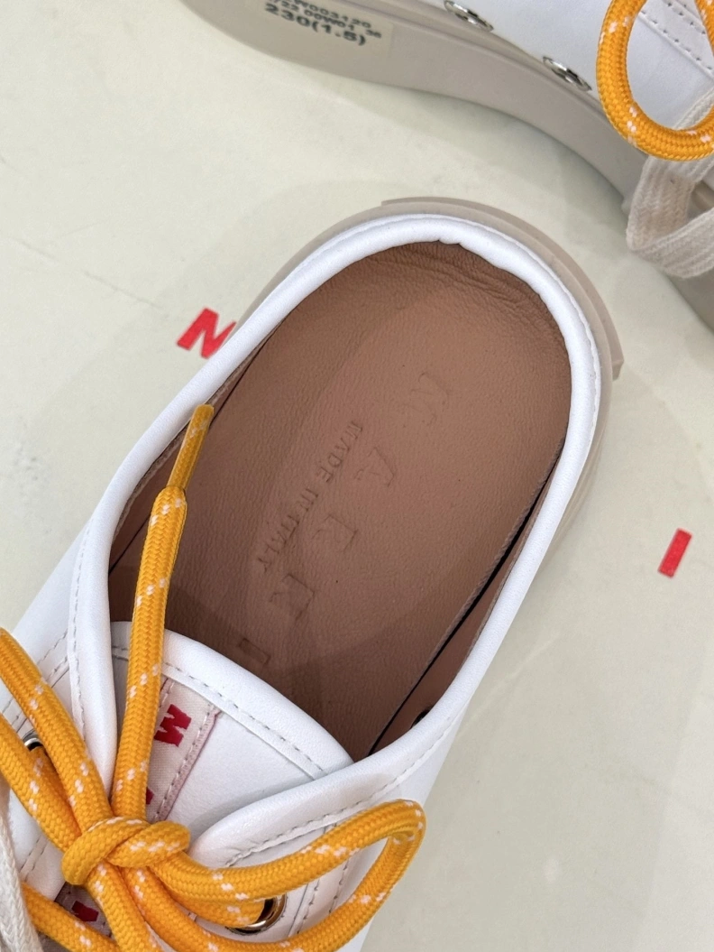 Durable Othxr Slippers 209561