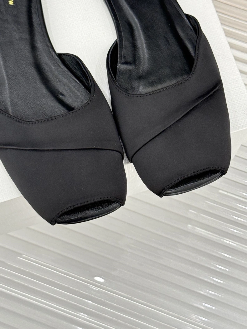 TopPick Othxr Slippers 209574