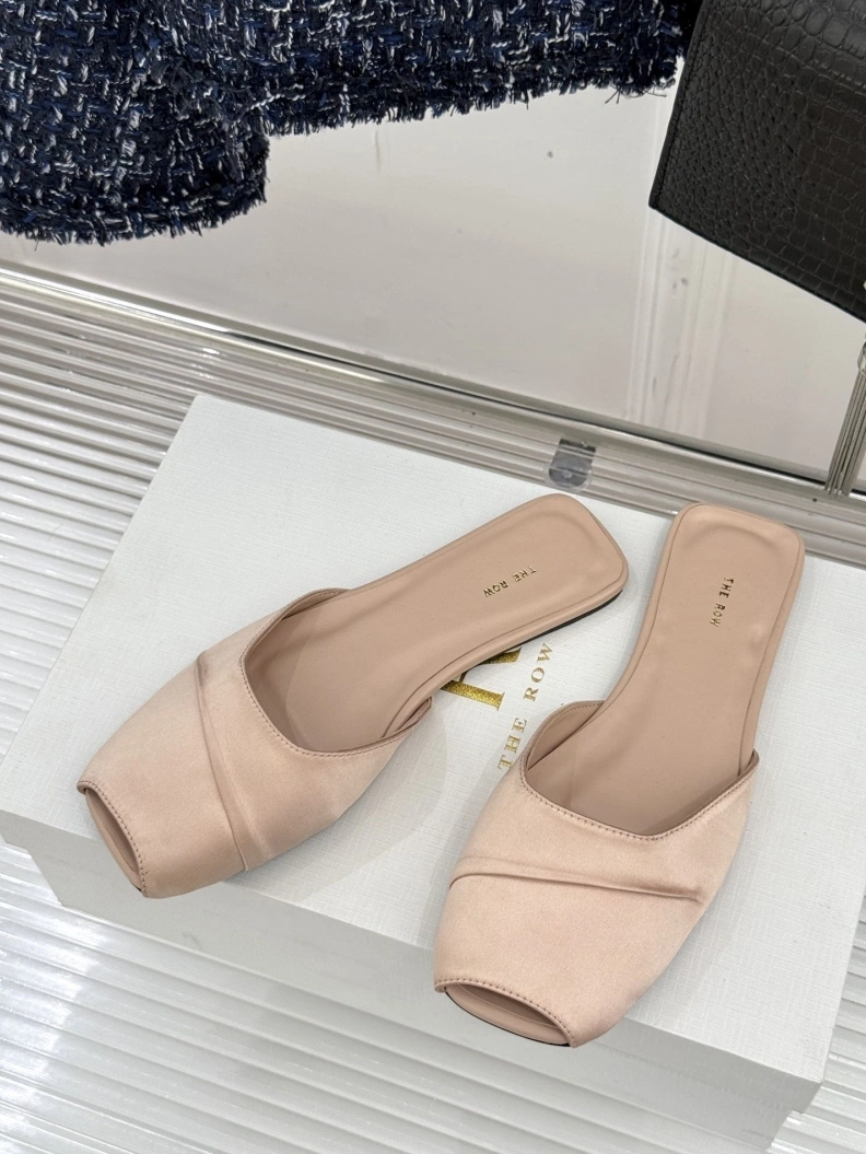 Classic Othxr Slippers 209575
