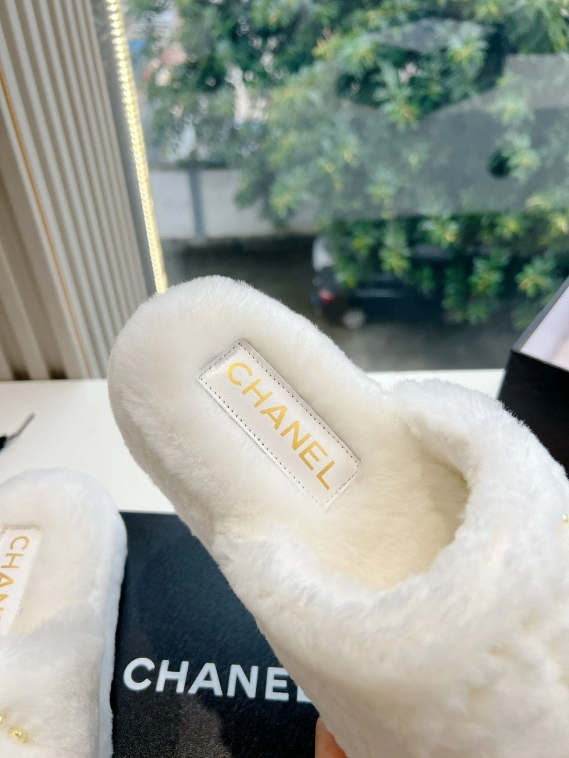Timeless Chxnxl Slippers 127116