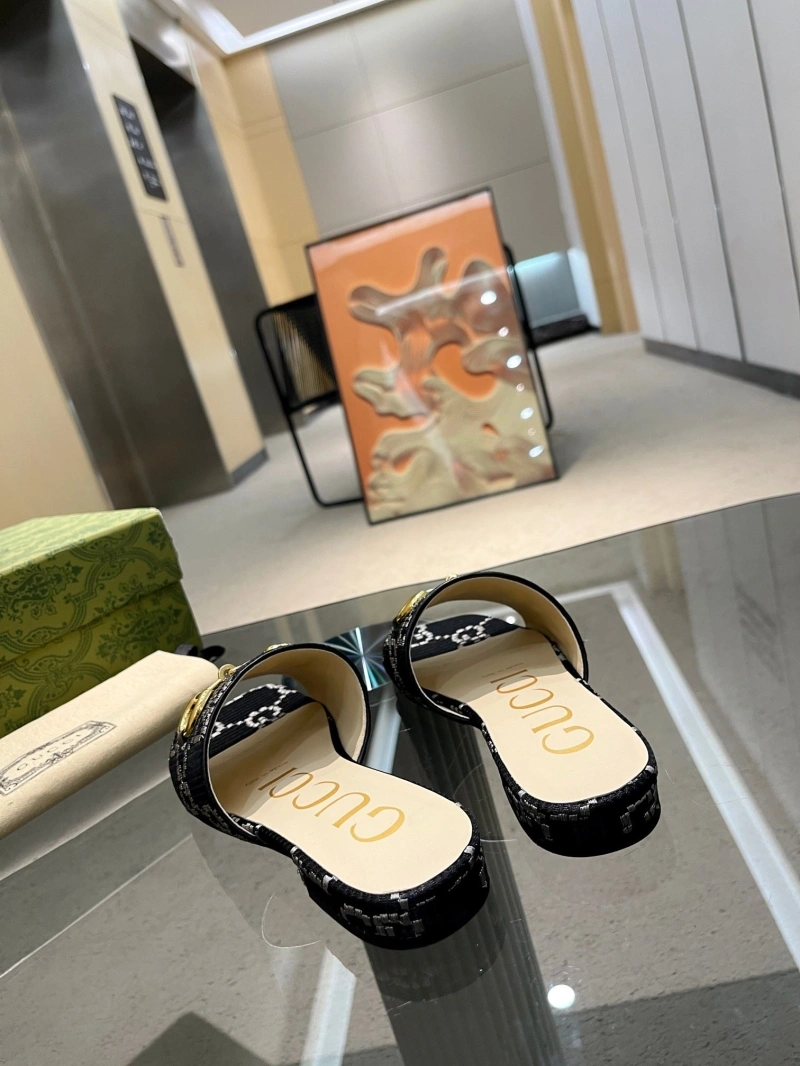 Efficient Gxccx Slippers 161674