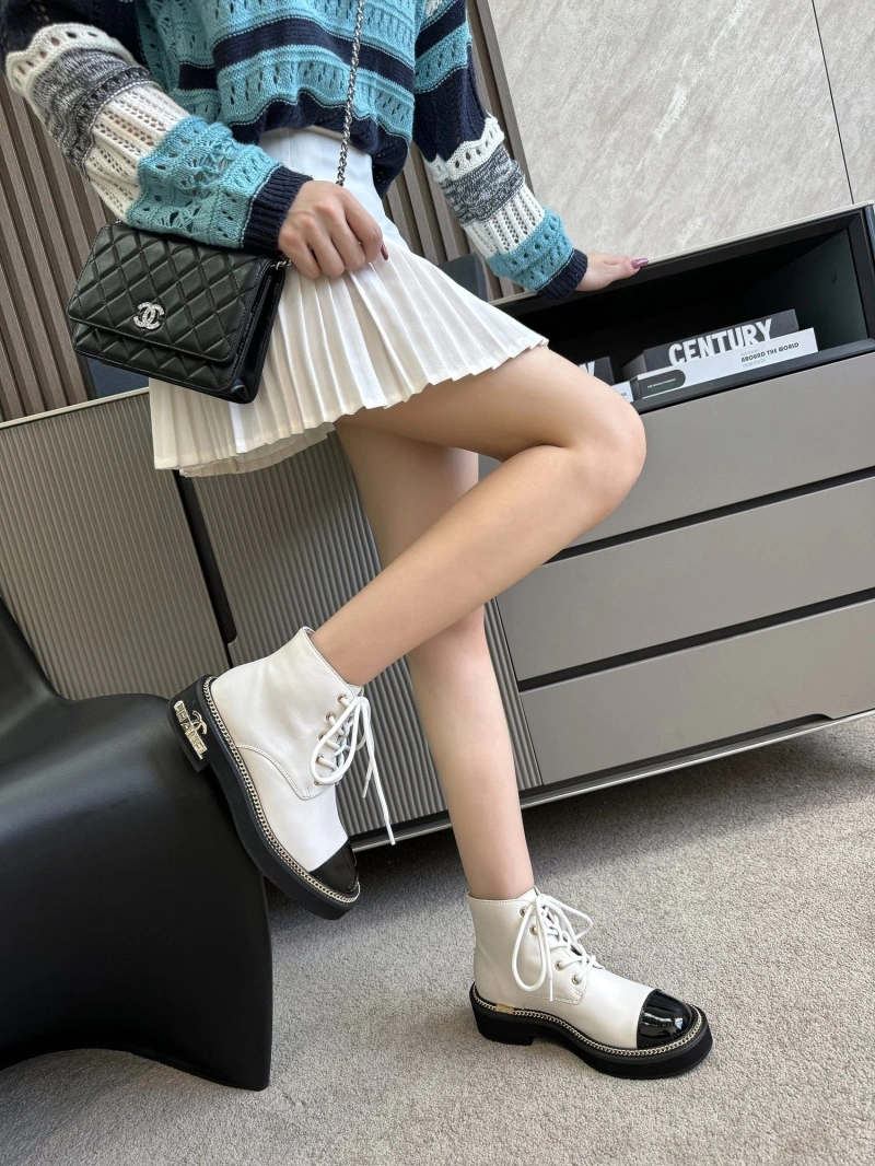 Trendy Chxnxl Boots 127348