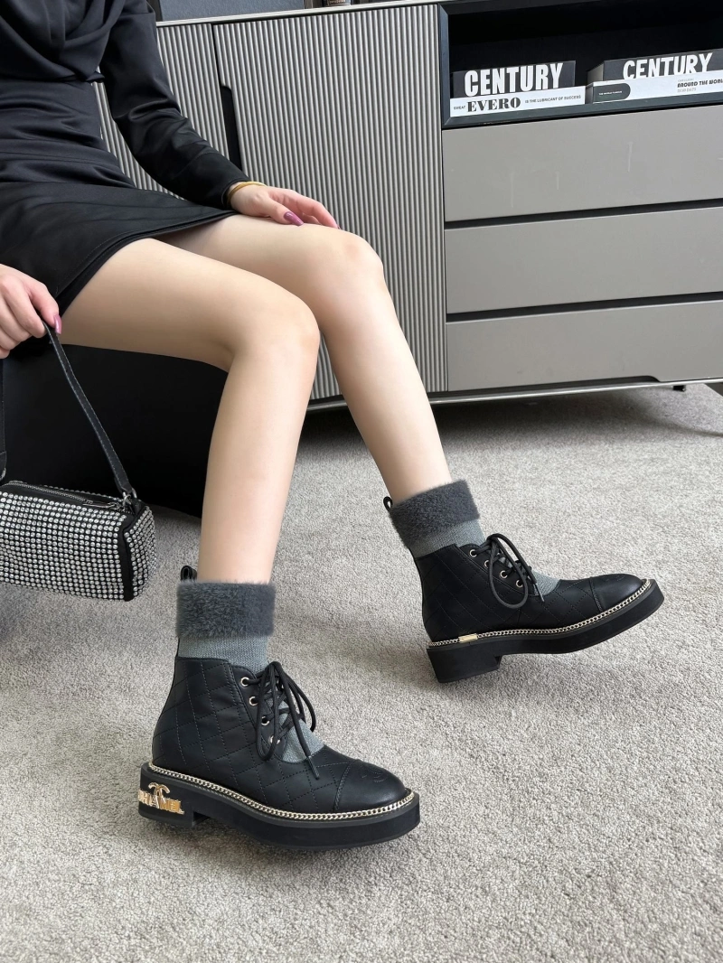 Comfortable Chxnxl Boots 127334