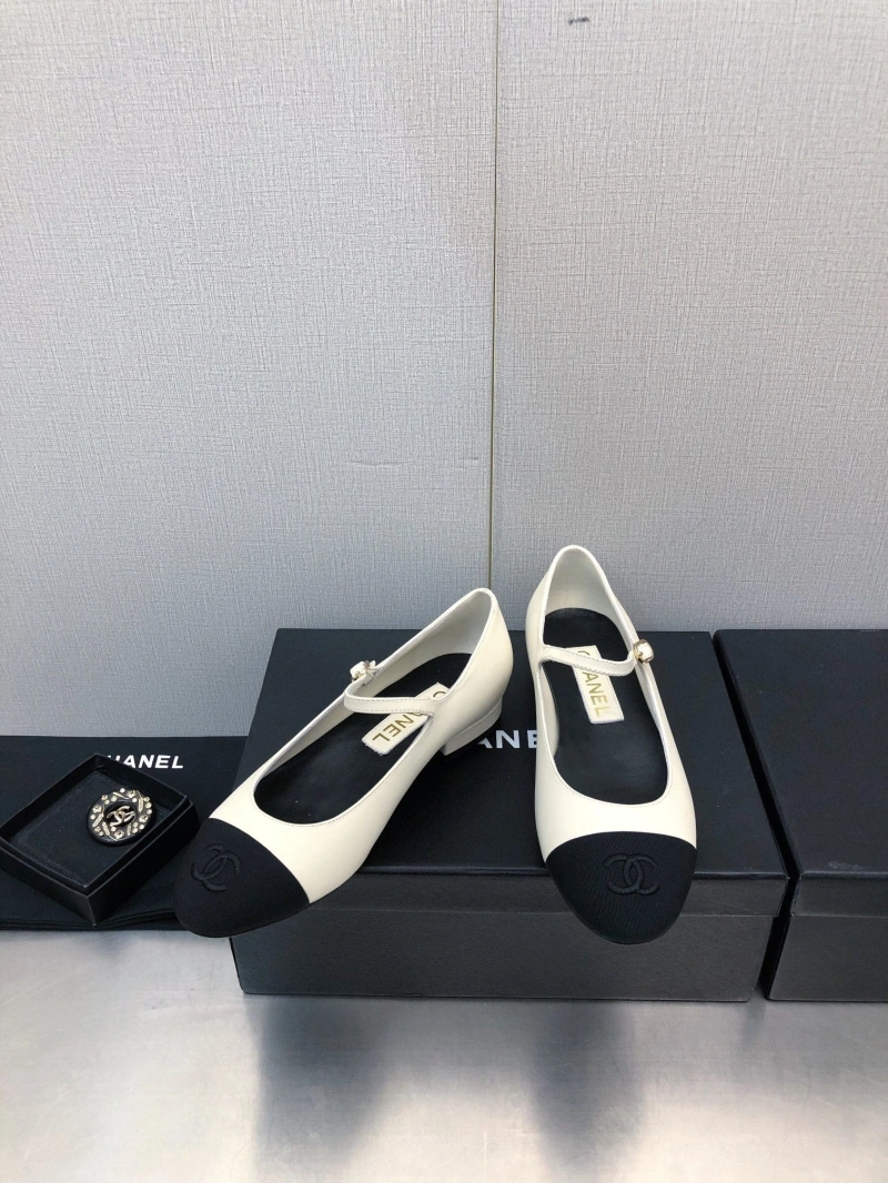 Trendsetting Chxnxl Flat Shoes 127237