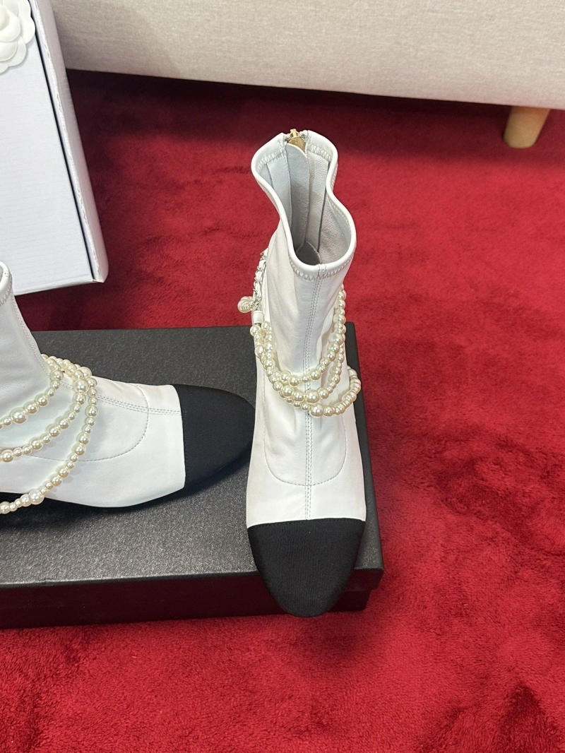 WellDesigned Chxnxl Boots 127327