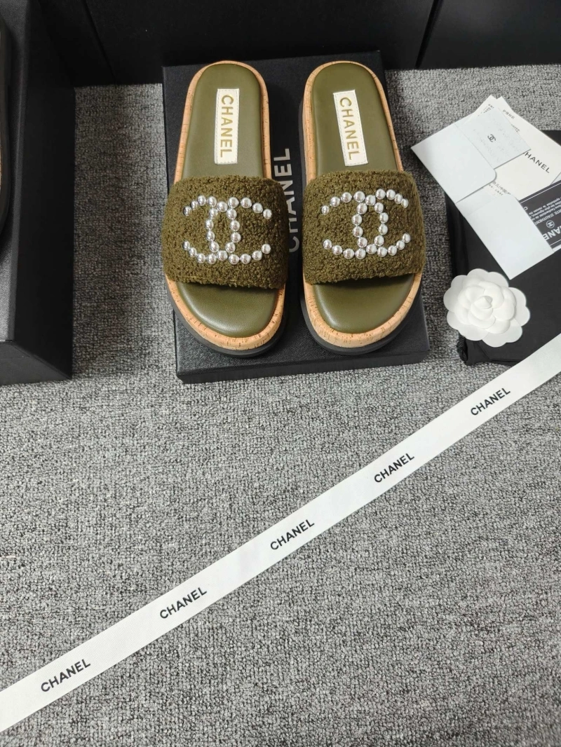 Affordable Chxnxl Slippers 127098