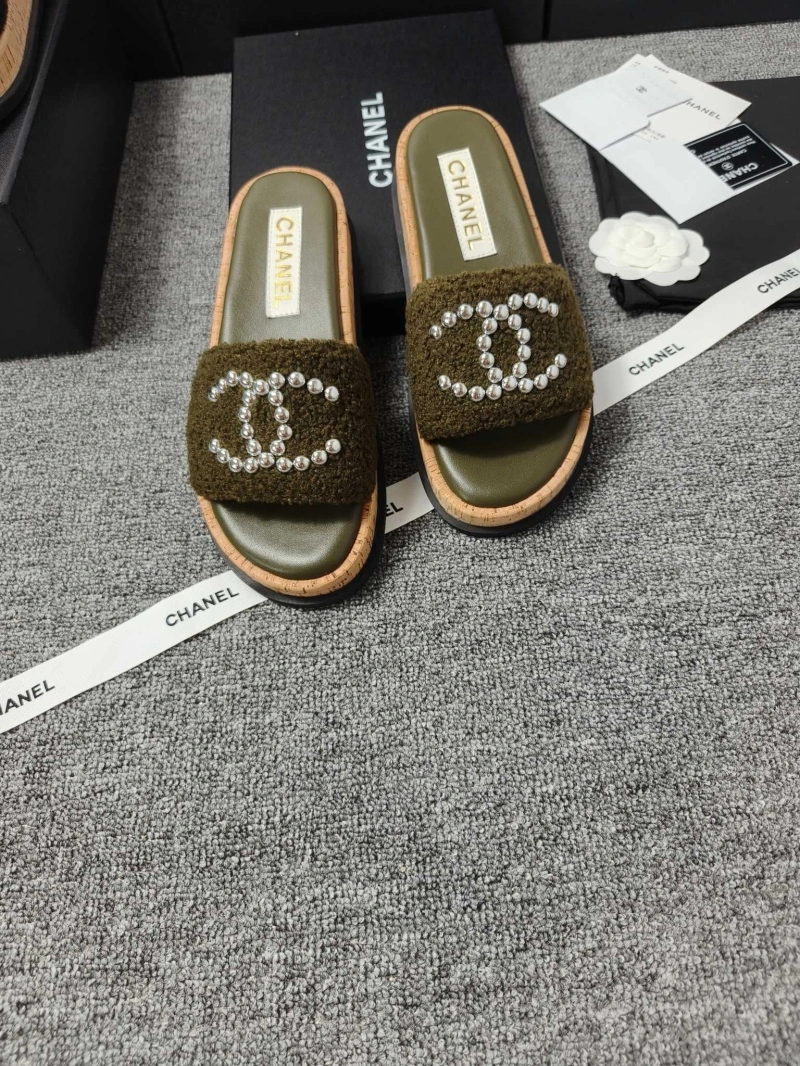 Affordable Chxnxl Slippers 127098