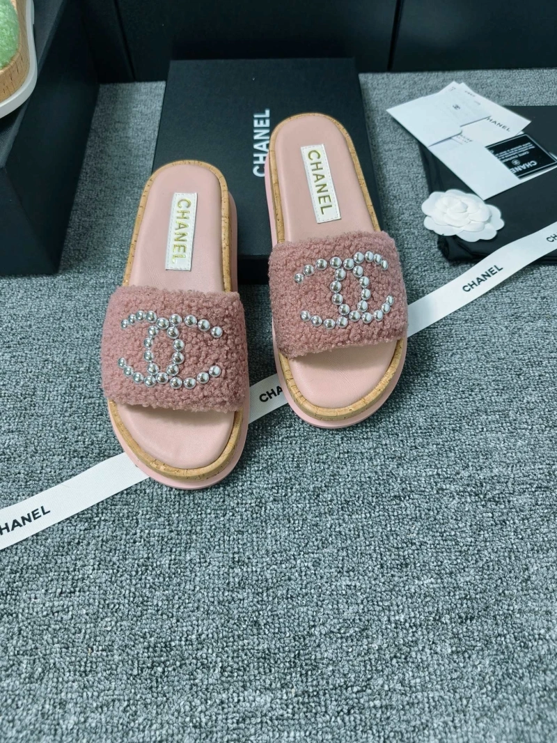 Refined Chxnxl Slippers 127094