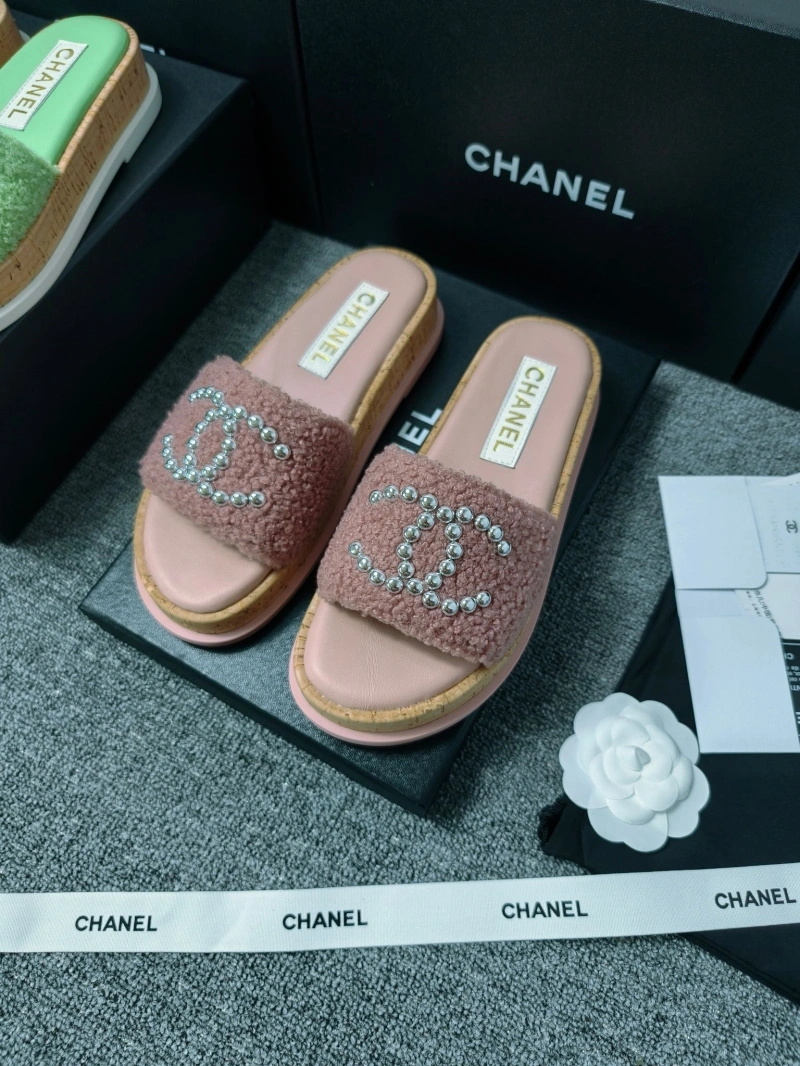 Refined Chxnxl Slippers 127094