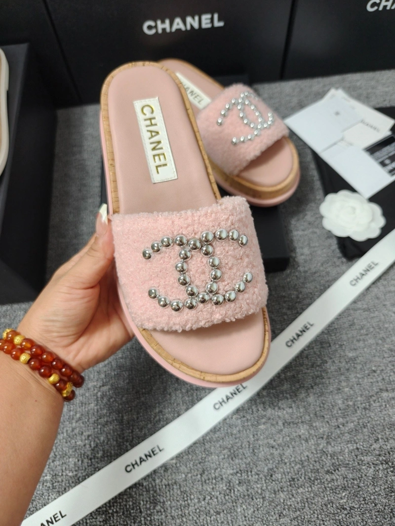 Flexible Chxnxl Slippers 127093